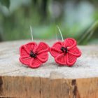 bijoux coquelicot Symbolique des couleurs - Boucles d'oreilles originales à fleur rouge MIA PROVENCE - signification des couleurs