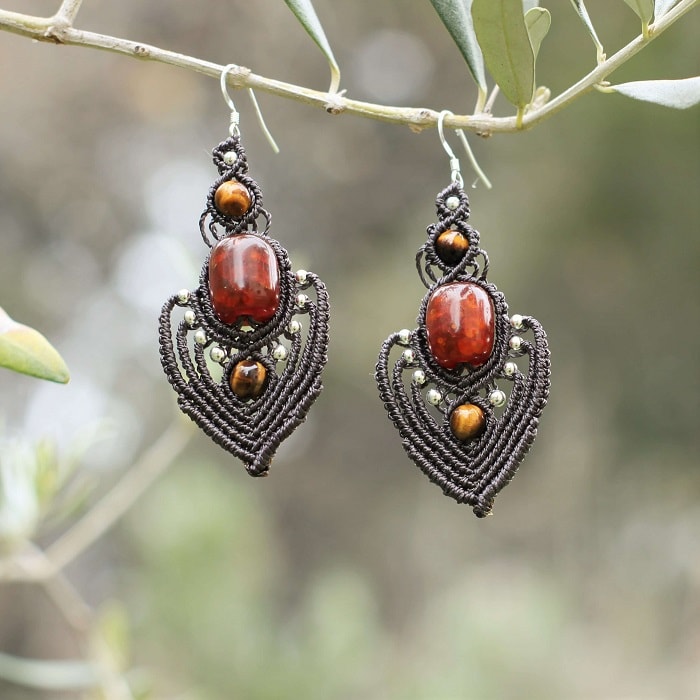 Boucles d'oreilles orientales en ambre recyclée bijoux faits main originaux - upcycling - surcyclage - pierres naturelles