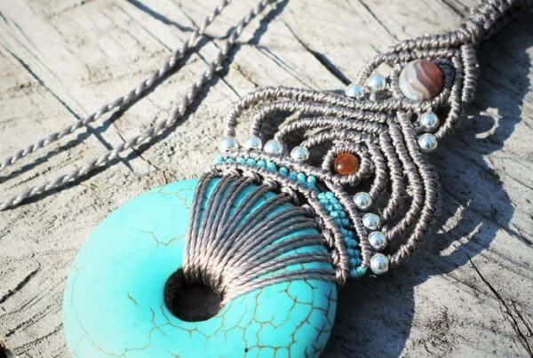 bijoux ethnique chic turquoise brun - le pouvoir des pierres - vertus des pierres - bijoux fantaisie faits main - bijoux artisanaux - bijoux fait main