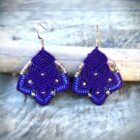 boucles d'oreilles lotus colorées Boucles d'oreilles fleur de lotus Boucles d'oreilles violettes